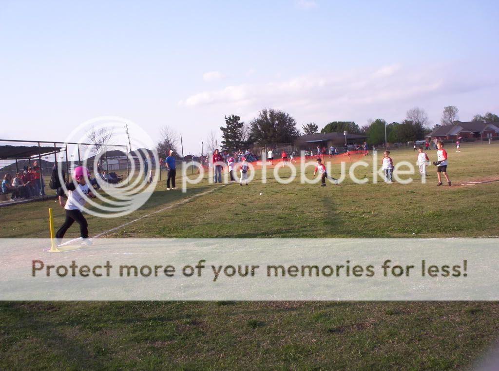 000_0966.jpg hit that ball picture by spark56_photo