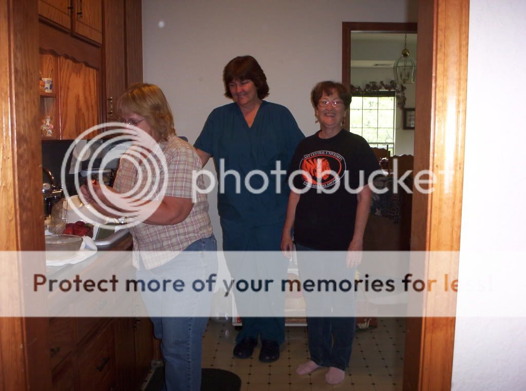 000_0998-1.jpg lunch buddies picture by spark56_photo