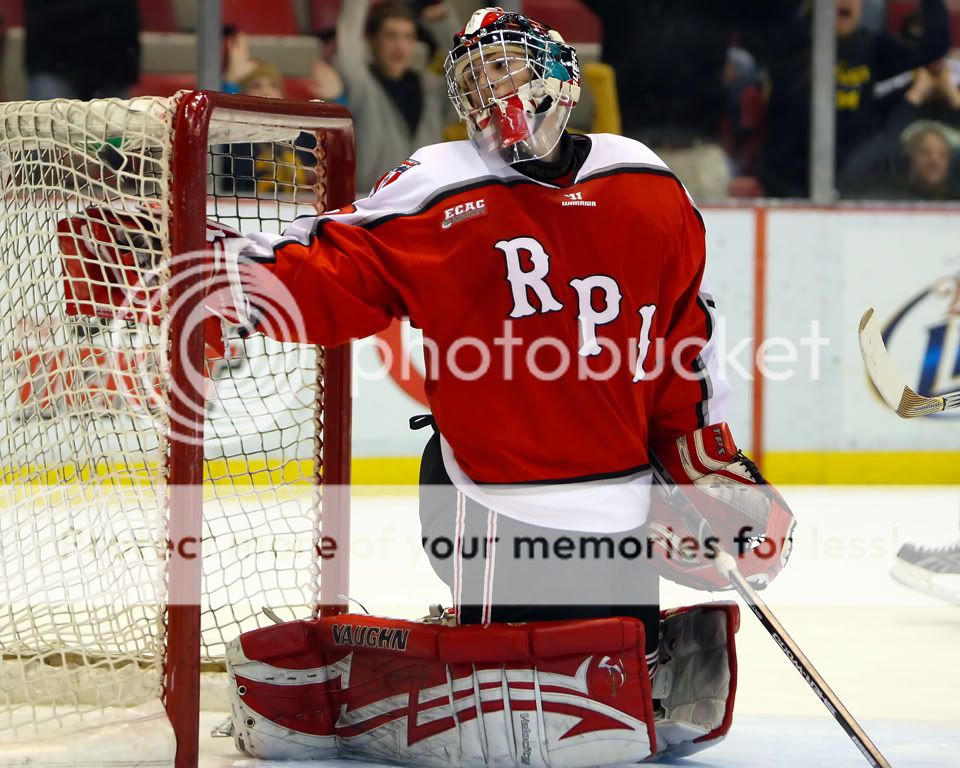 IMAGE: http://i321.photobucket.com/albums/nn395/TTurrill/GLI%20Thursday%202009%20Mich%20vs%20RPI/TCT_0292.jpg