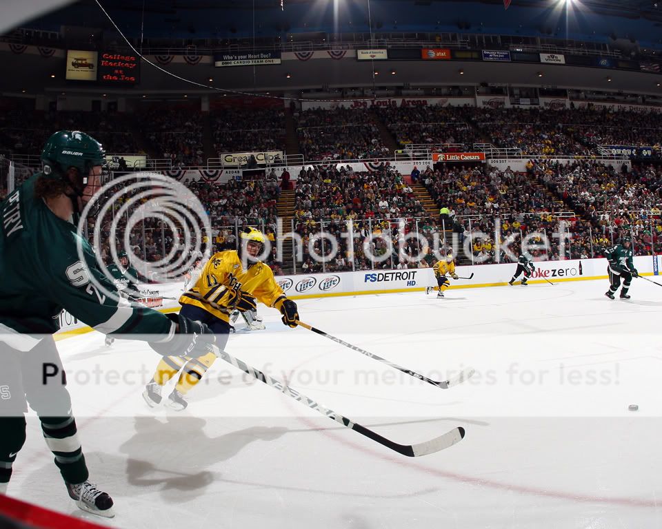 IMAGE: http://i321.photobucket.com/albums/nn395/TTurrill/Mich%20vs%20Mich%20State%201-30-2010/TCT_2105.jpg