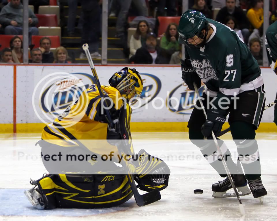 IMAGE: http://i321.photobucket.com/albums/nn395/TTurrill/Mich%20vs%20Mich%20State%201-30-2010/TURR1057.jpg