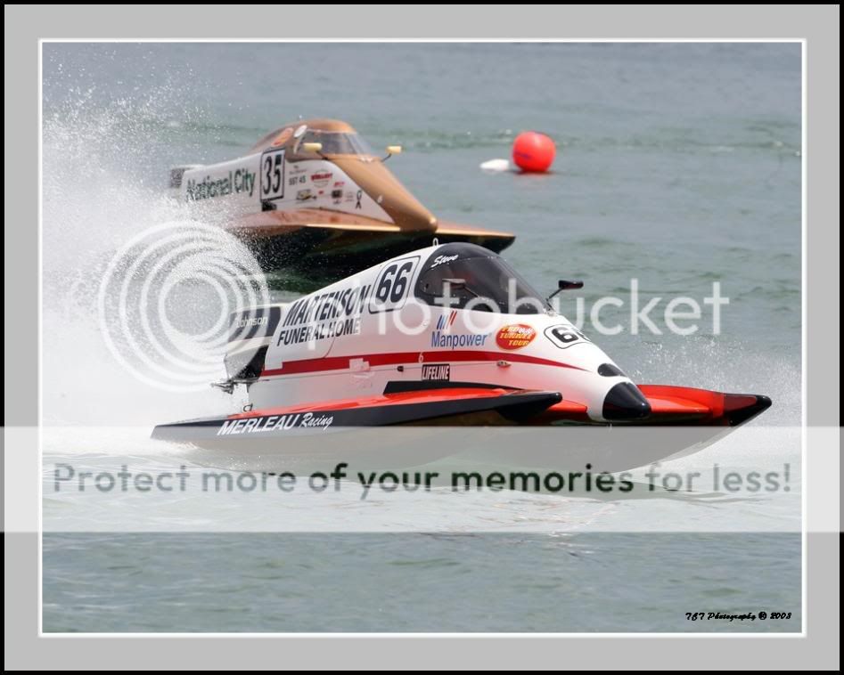 IMAGE: http://i321.photobucket.com/albums/nn395/TTurrill/Roar%20on%20the%20River%202008/TCTSST45class-66-4.jpg?t=1216863484