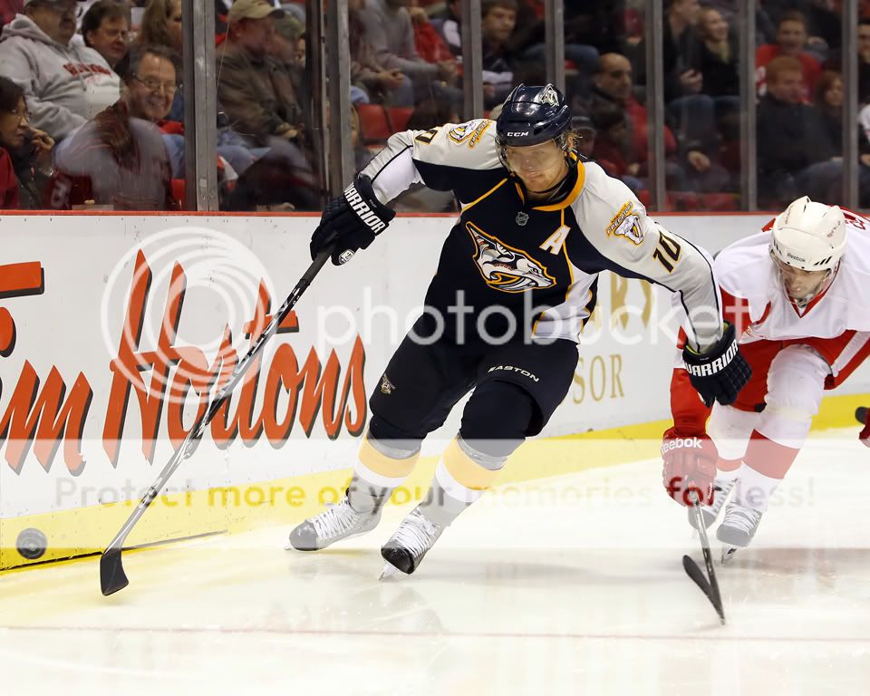 IMAGE: http://i321.photobucket.com/albums/nn395/TTurrill/Wings%20vs%20Nashville-10-30-10/TURR2512.jpg